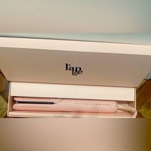 Le Duo 360° Airflow Titanium Styler. Good for: all hair types and lengths